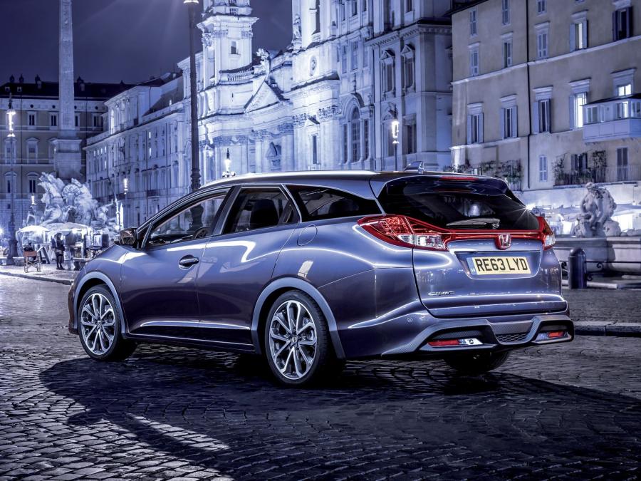  Honda Civic Tourer Sports Pack 2013 года  (фото 9 из 18)